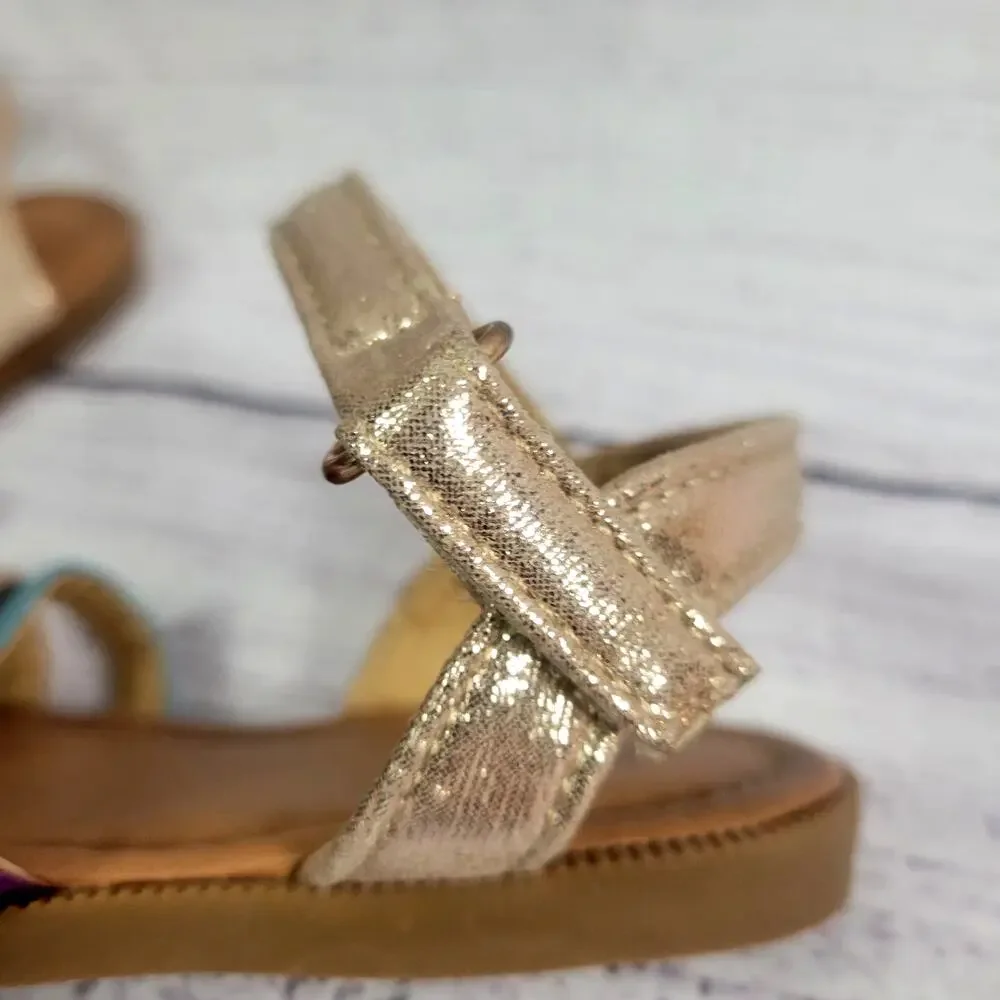 Unknown sandals toddler