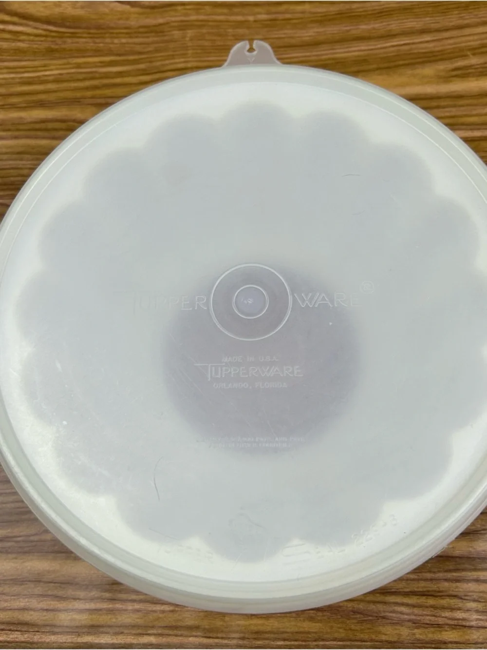 Tupperware vintage white