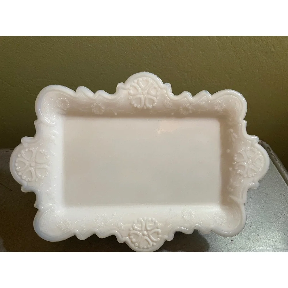 Westmoreland Milk Glass Old Quilt Rectangular Scalloped Vanity Tray Vintage
