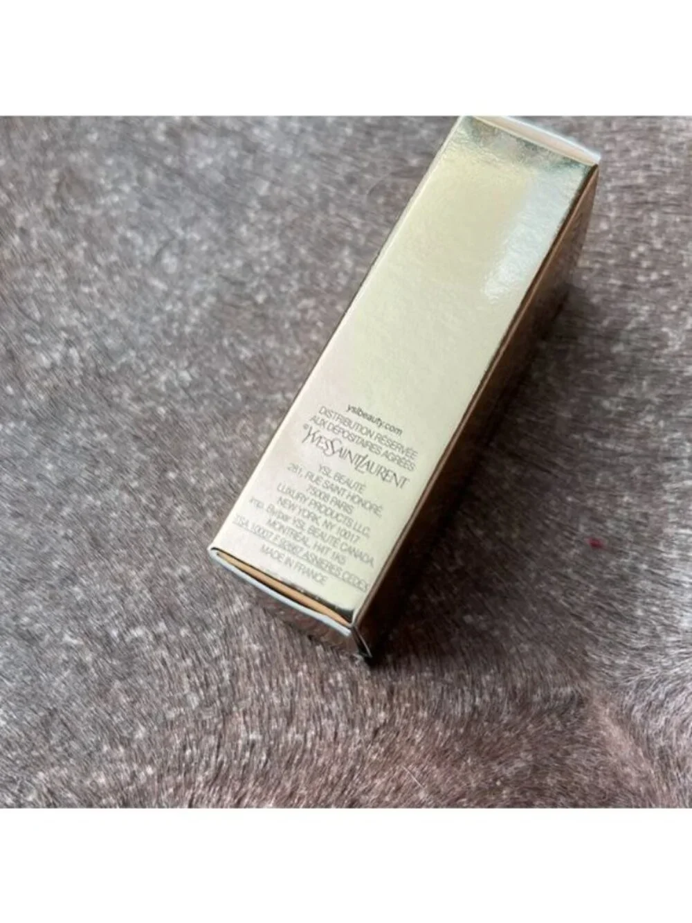 Yves Saint Laurent tip couture from