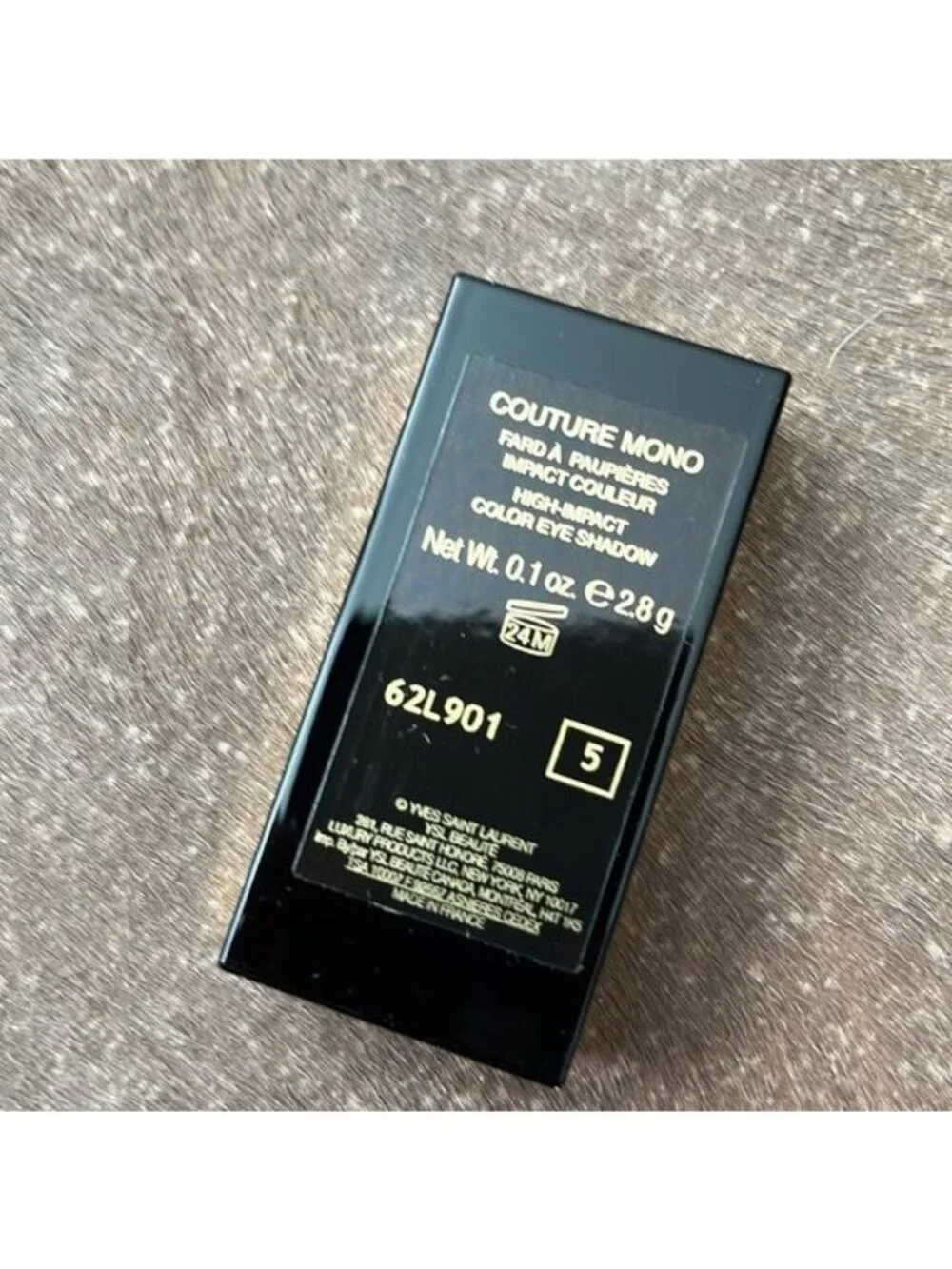 Yves Saint Laurent description applicators