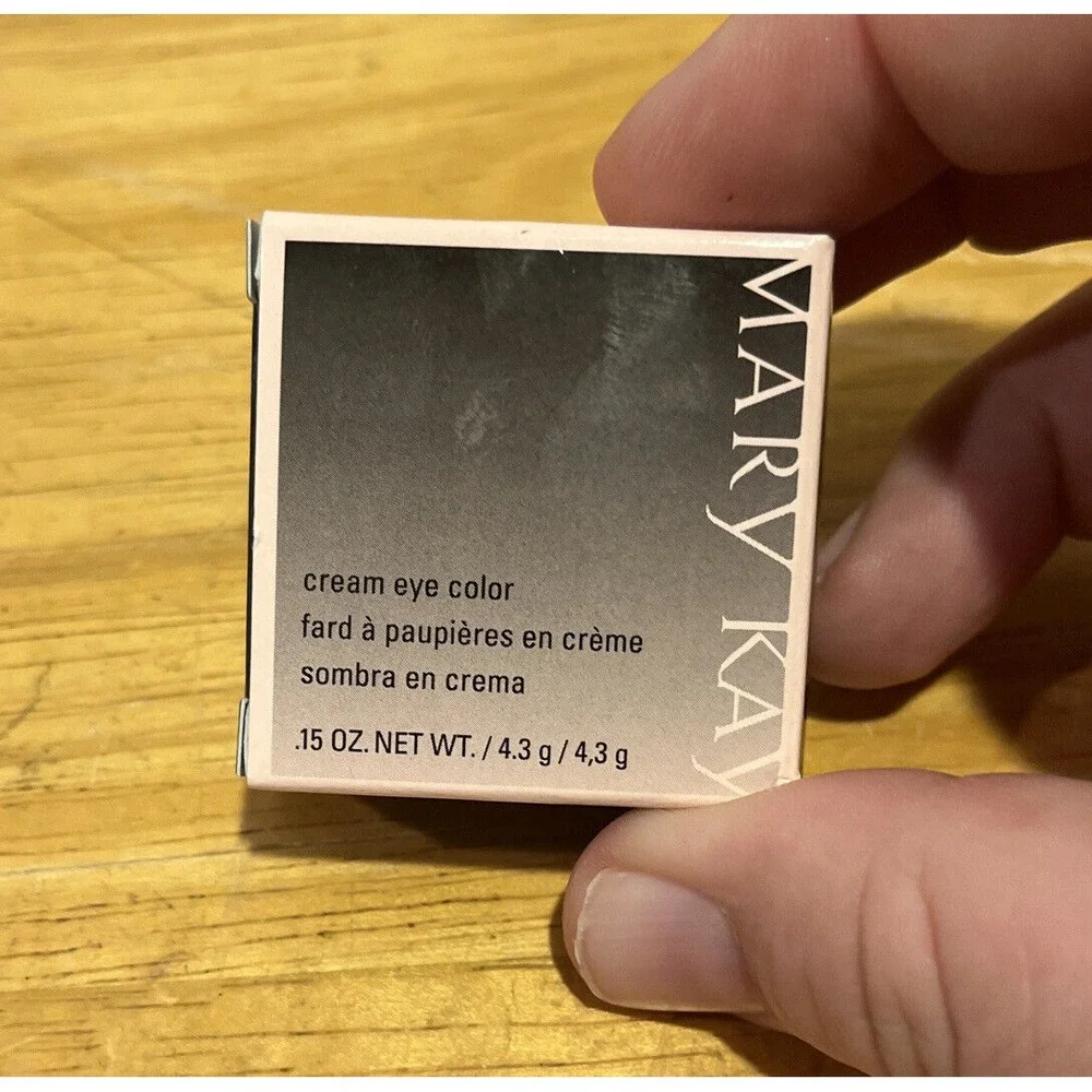 NEW Mary Kay Discontinued Cream‎ Eye Color Meadow Grass Vert Prairie Green