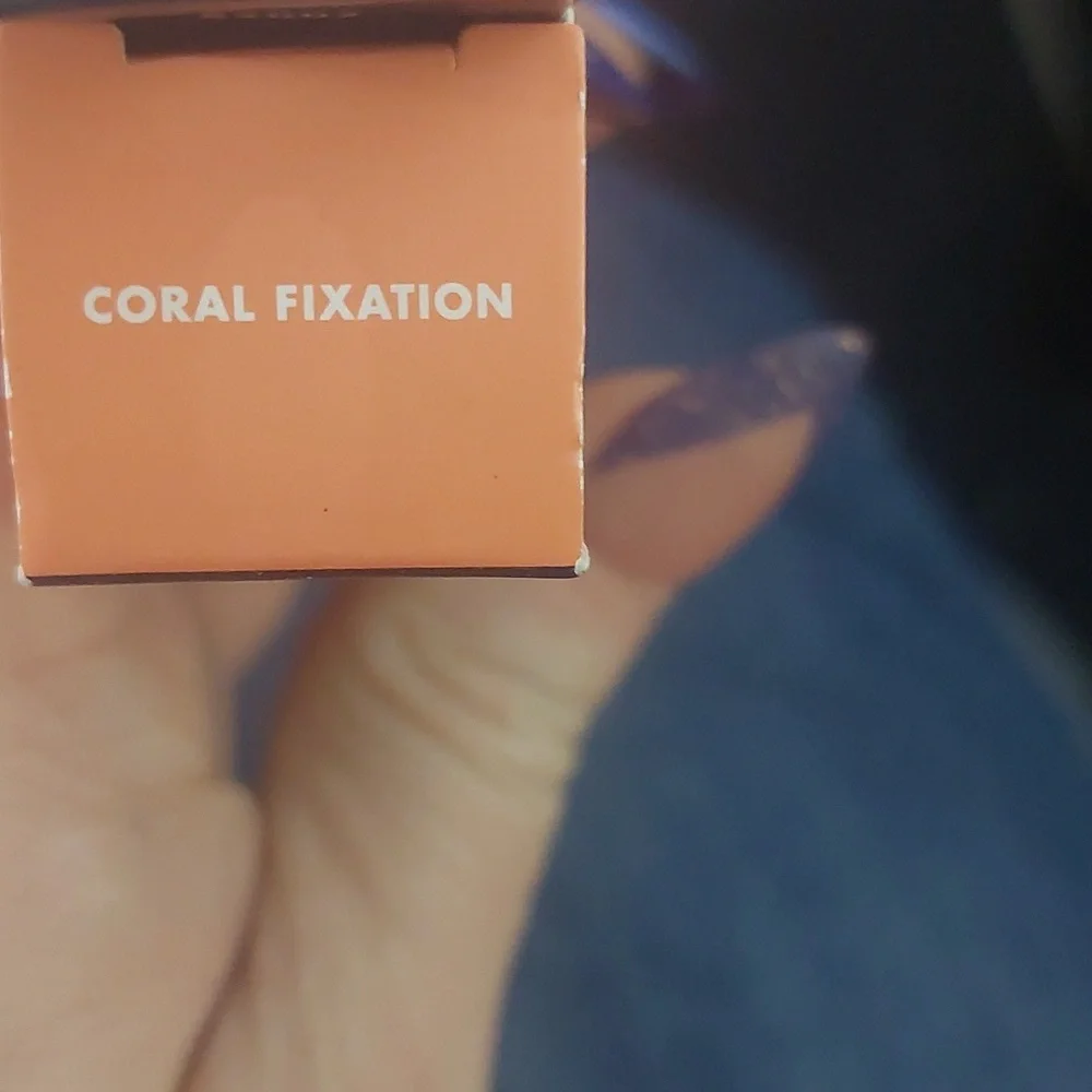 Elf glow reviver lip oil coral‎ fixation