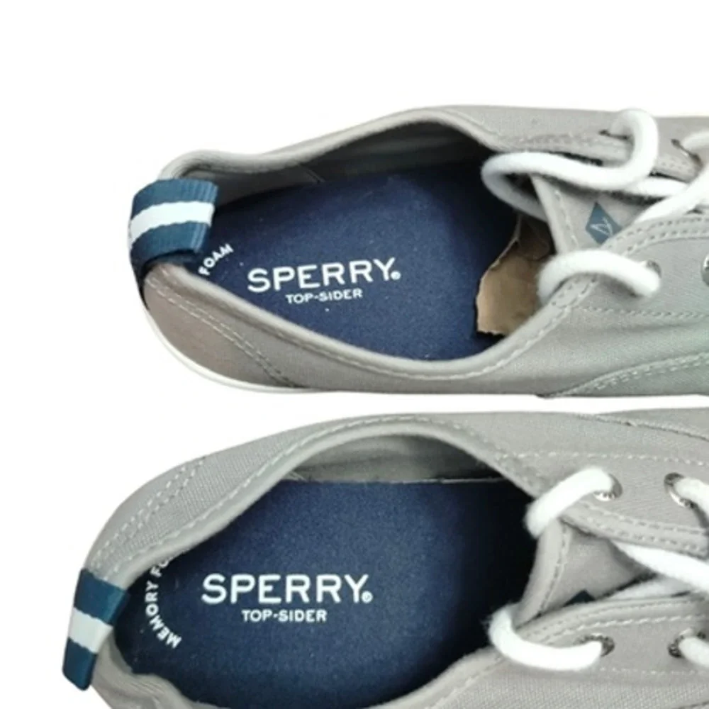 Sperry brand top
