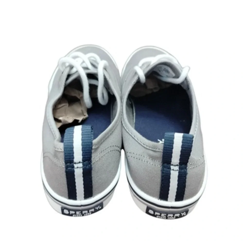 Sperry brand top