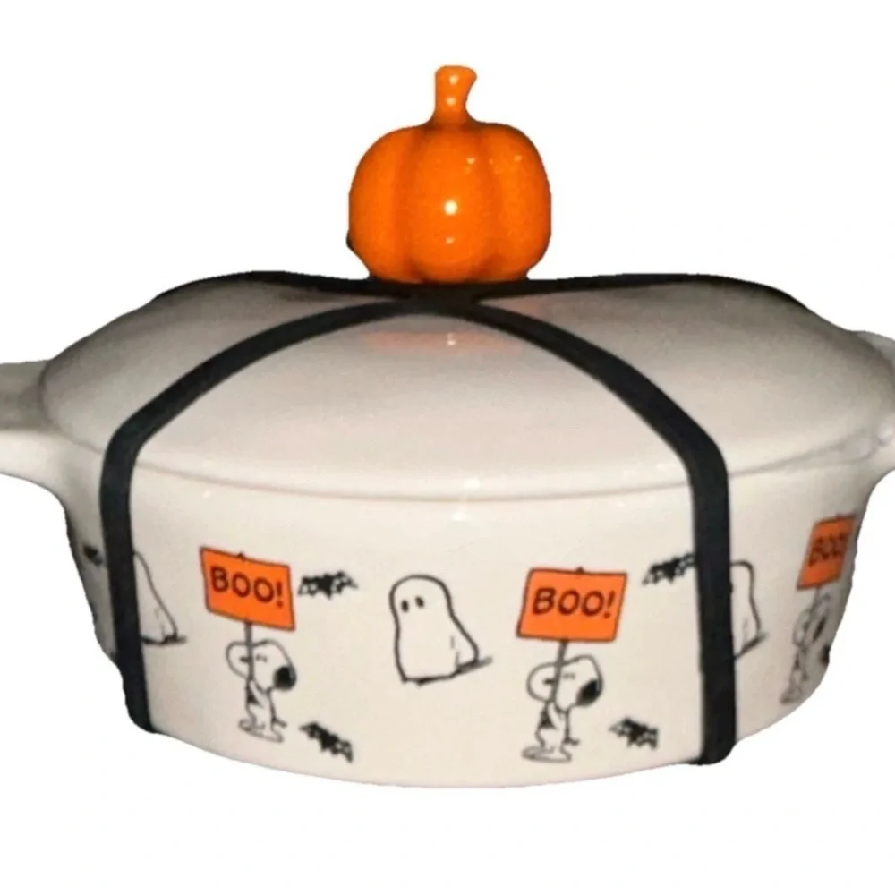 Rae Dunn Peanuts Halloween Snoopy Brie Baker Baking or Candy Dish with Lid NEW