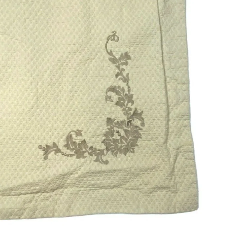 2 Chris Madden Discontinued Shams Pillowcases