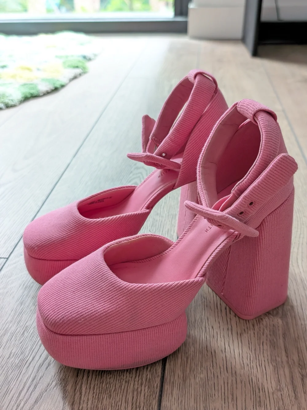 Charles & Keith charles keith
