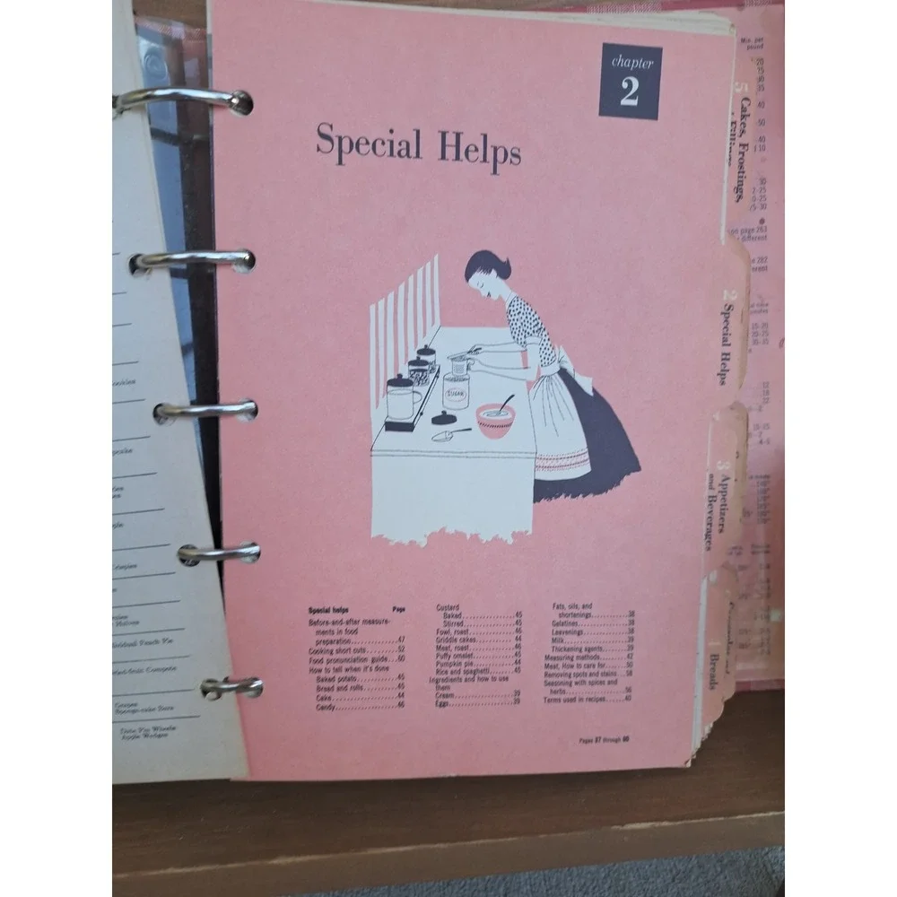 New Cook Book : 1953 Classic Edition by Better Homes and Gardens Books Staff