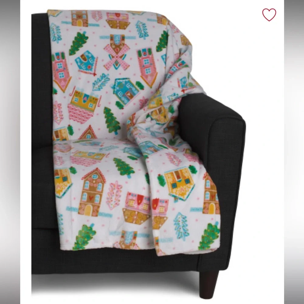 cupcakes & cashmere brand new
