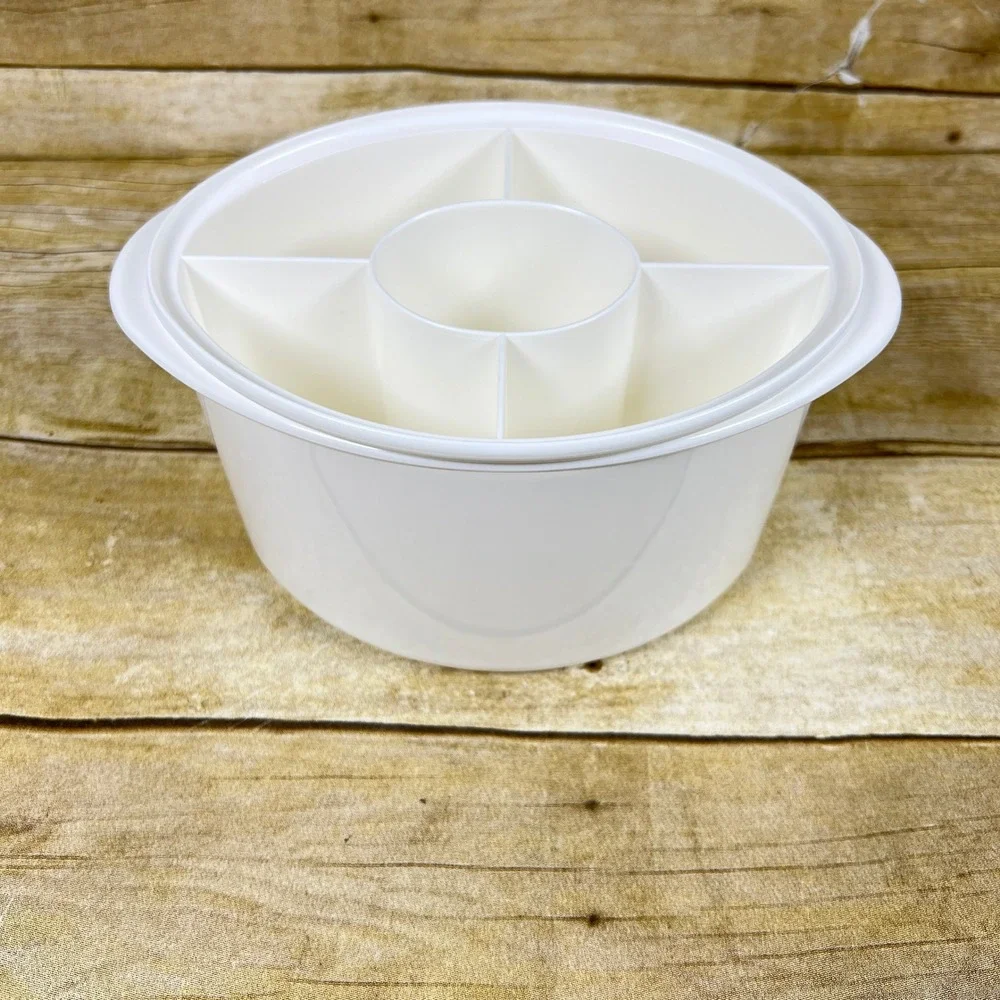 Tupperware very clean