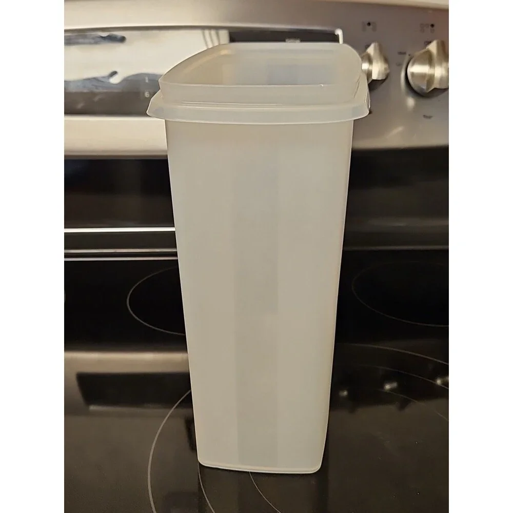 Tupperware excellent few
