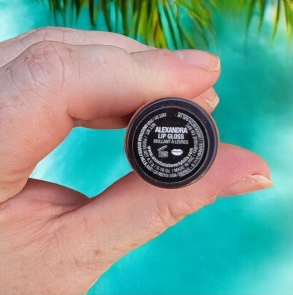 Anastasia Beverly Hills enhance your