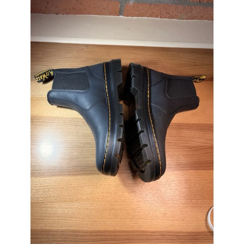 Dr. Martens these size