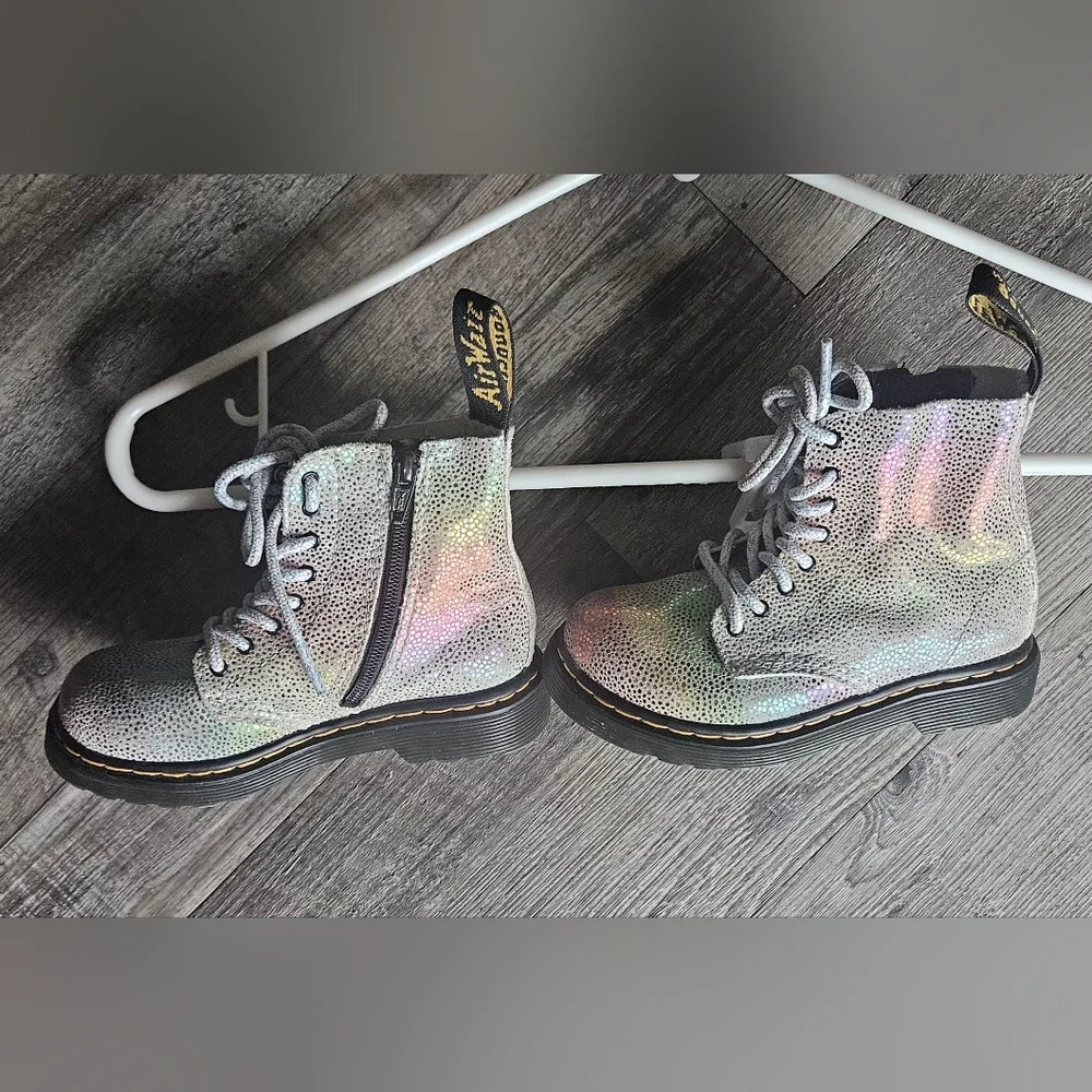 Dr. Martens product pair