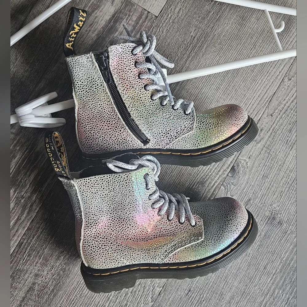 Dr. Martens product pair