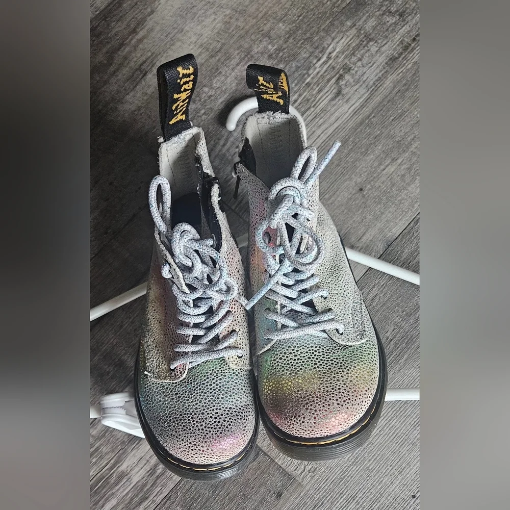 Dr. Martens product pair