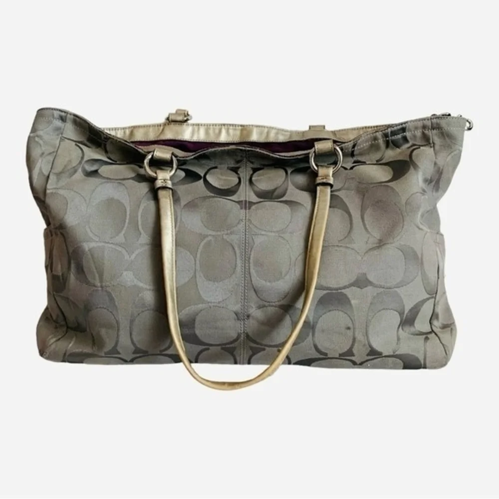Coach gabby signature