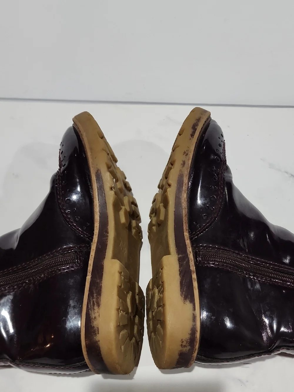 Zara stylish durable