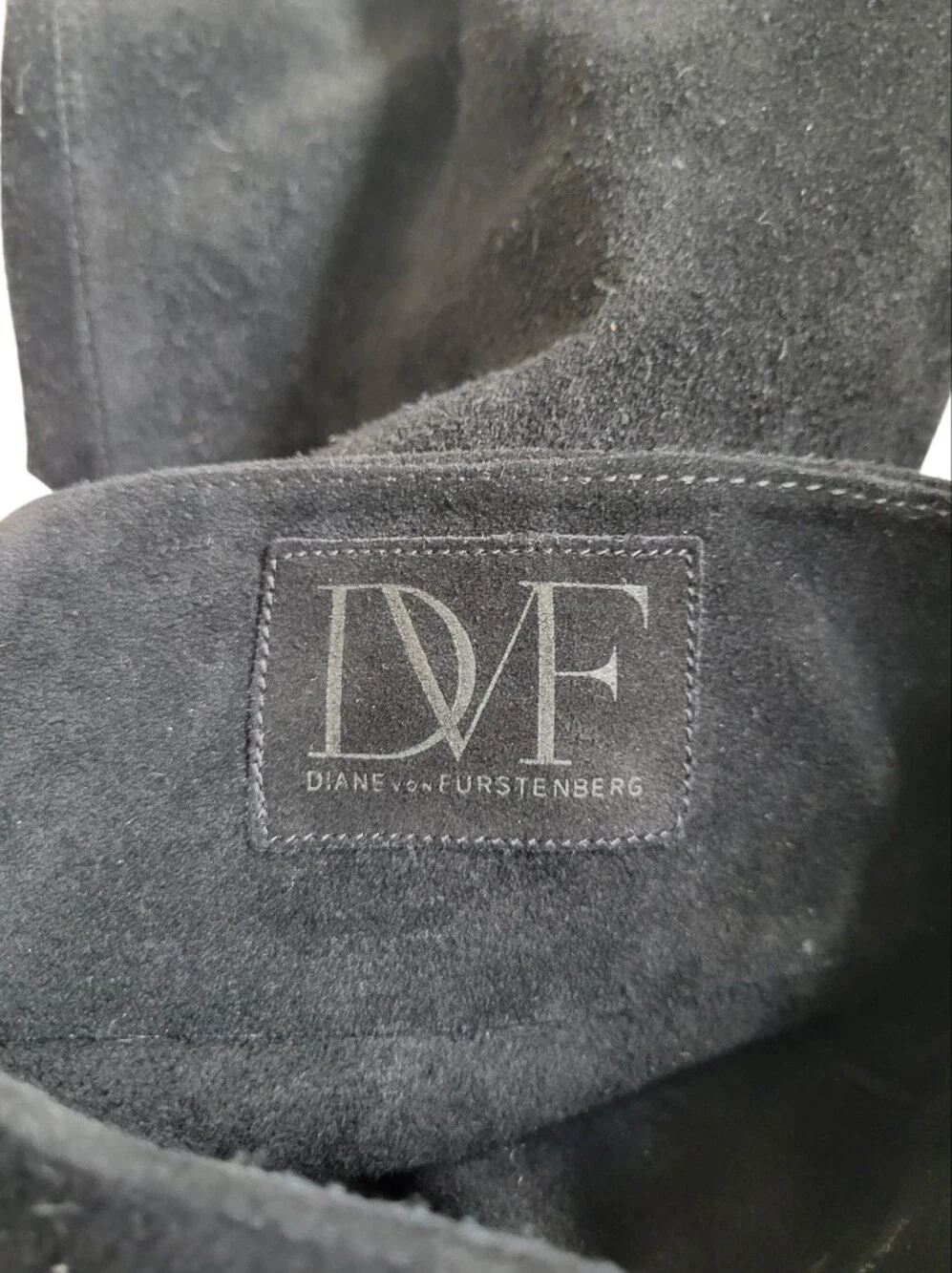 Diane Von Furstenberg excellent minor