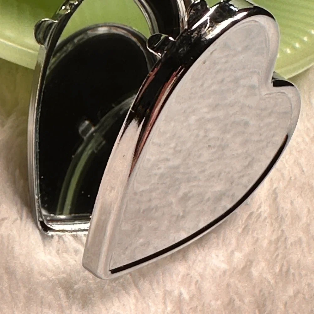 The Unbranded Brand item shown