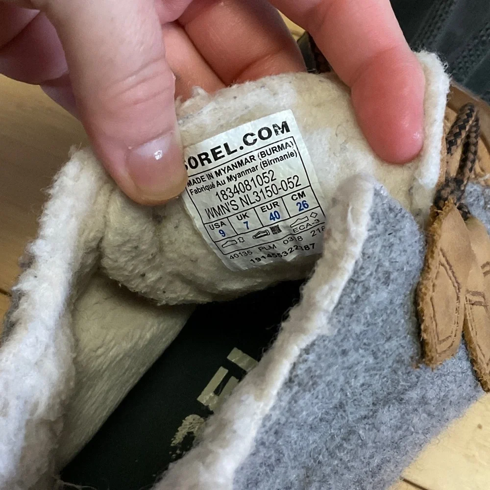 Sorel Kids Boots in Brown and Gray
