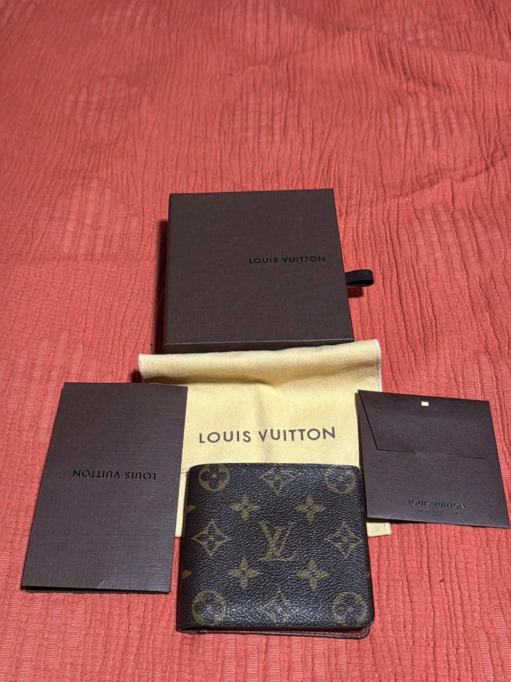 Louis Vuitton compact louis