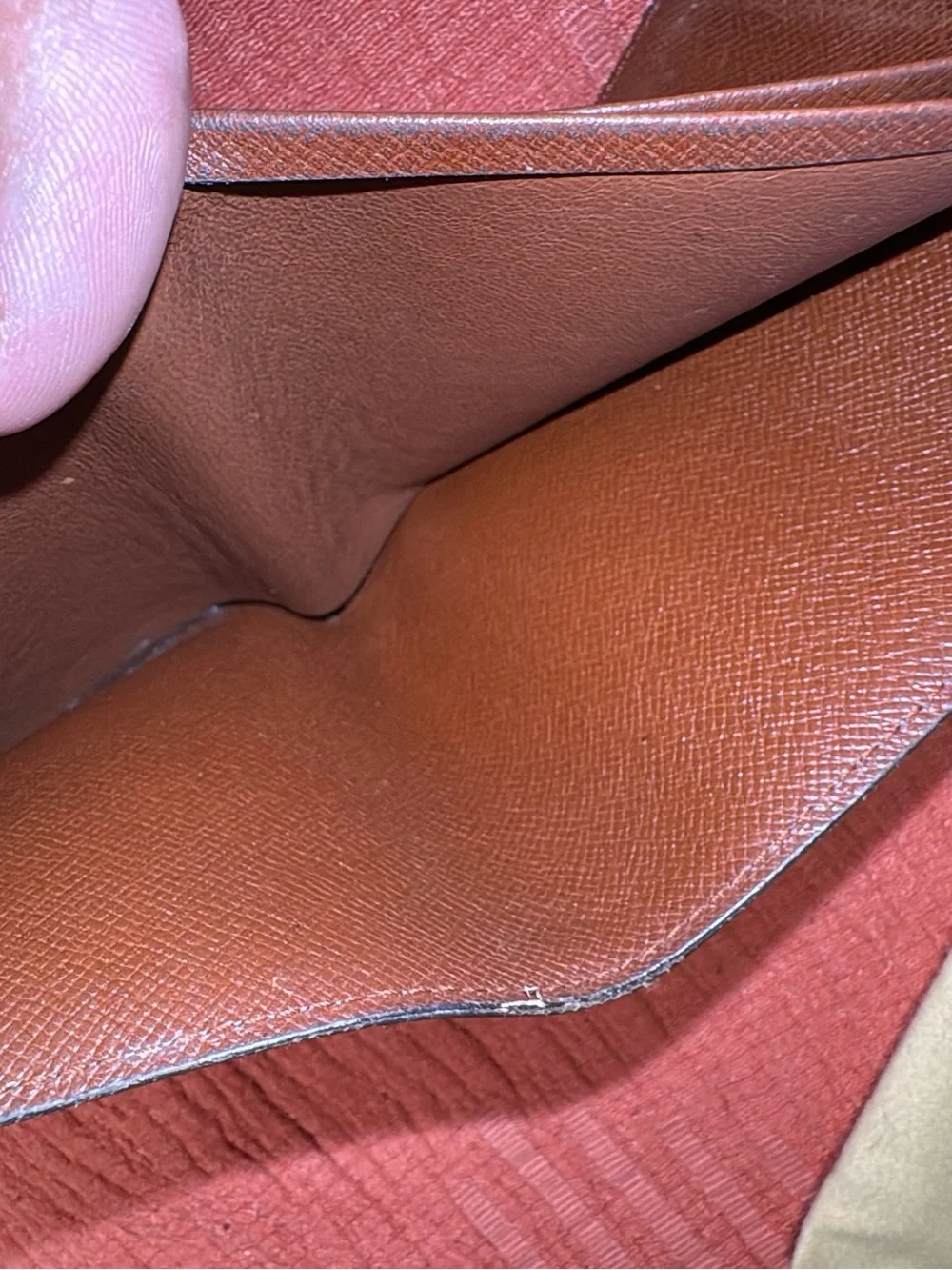 Louis Vuitton compact louis