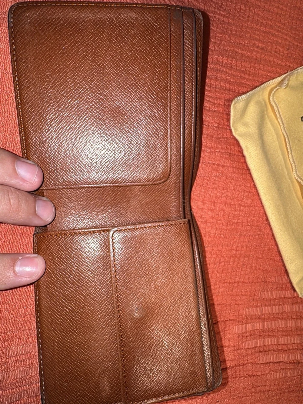 Louis Vuitton compact louis