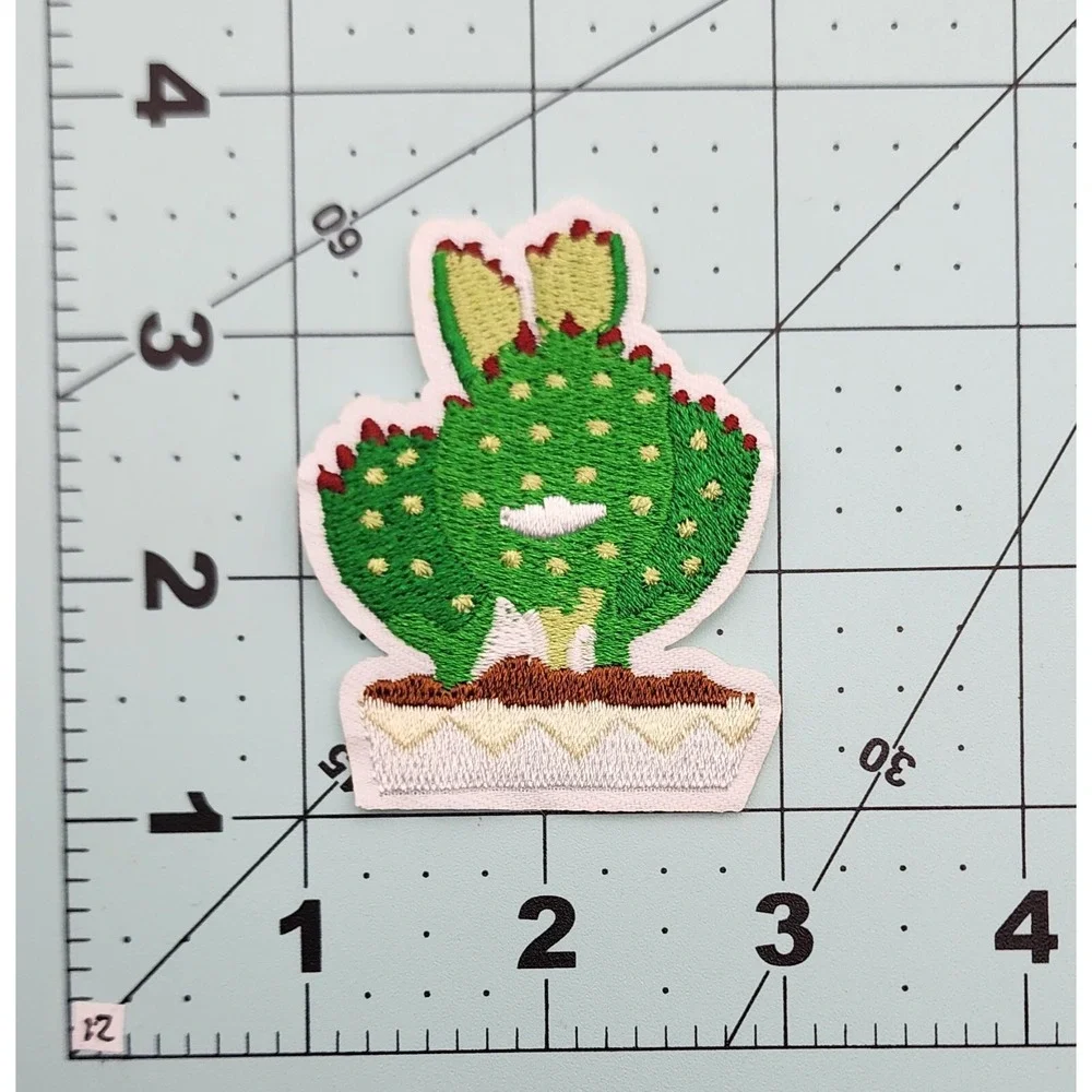 CACTUS EMBROIDERED PATCH‎