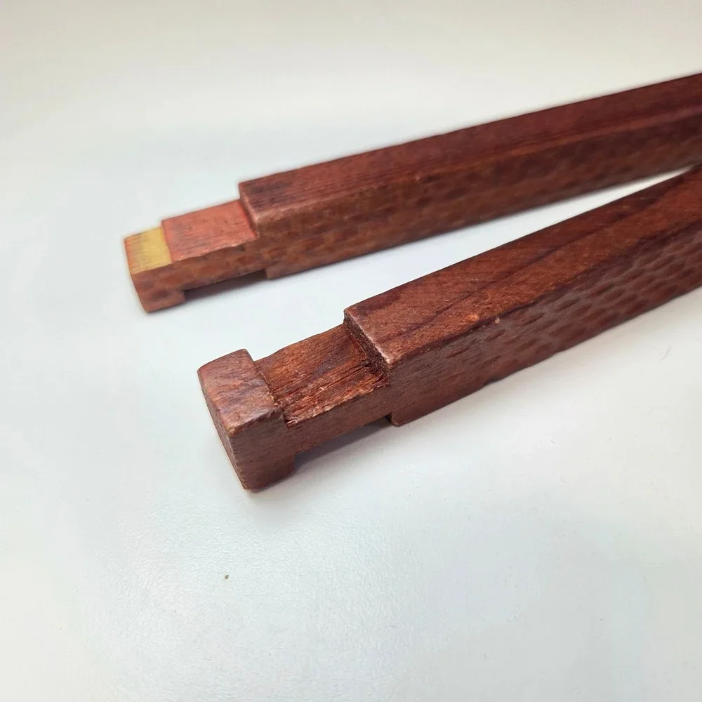 Unbranded vintage hammered