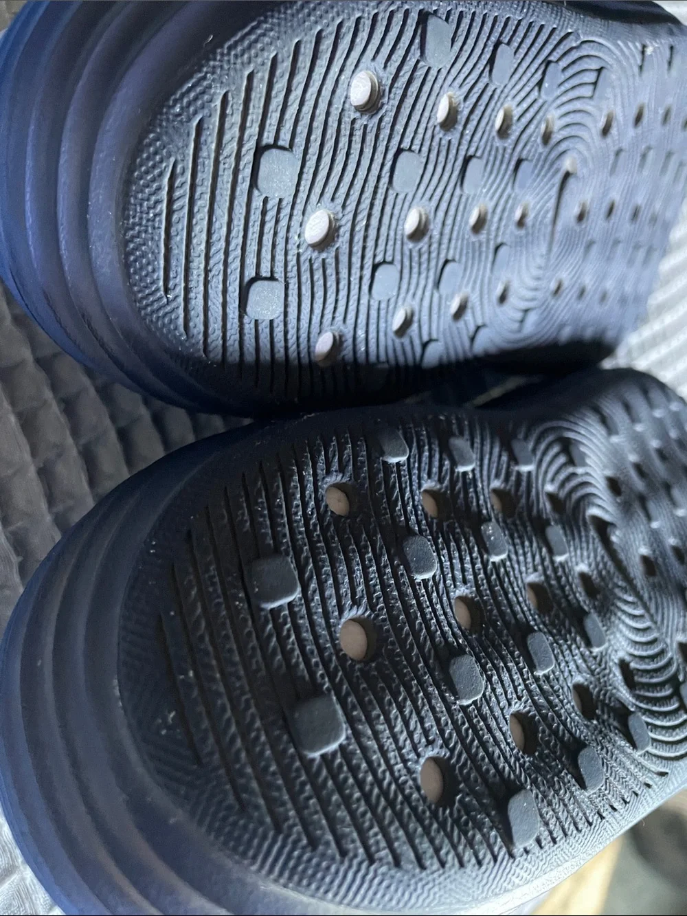 Nike lightweight slip