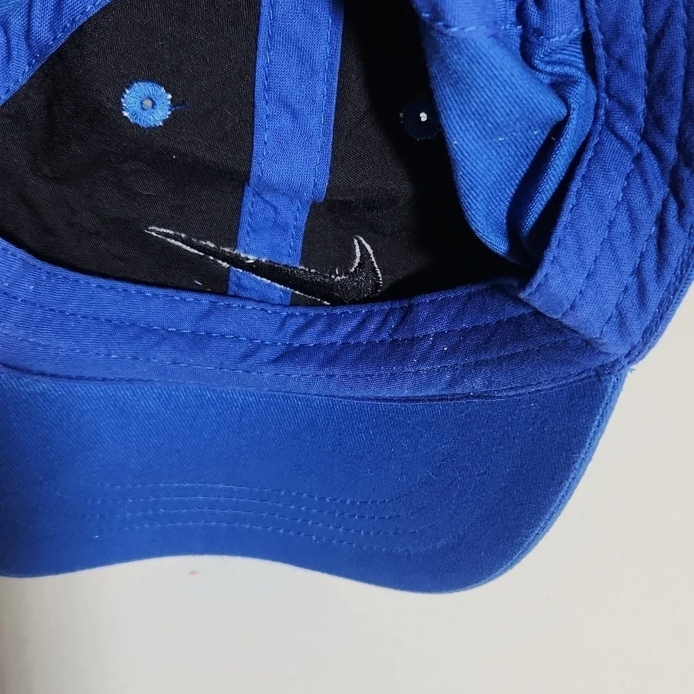 Nike hat blue
