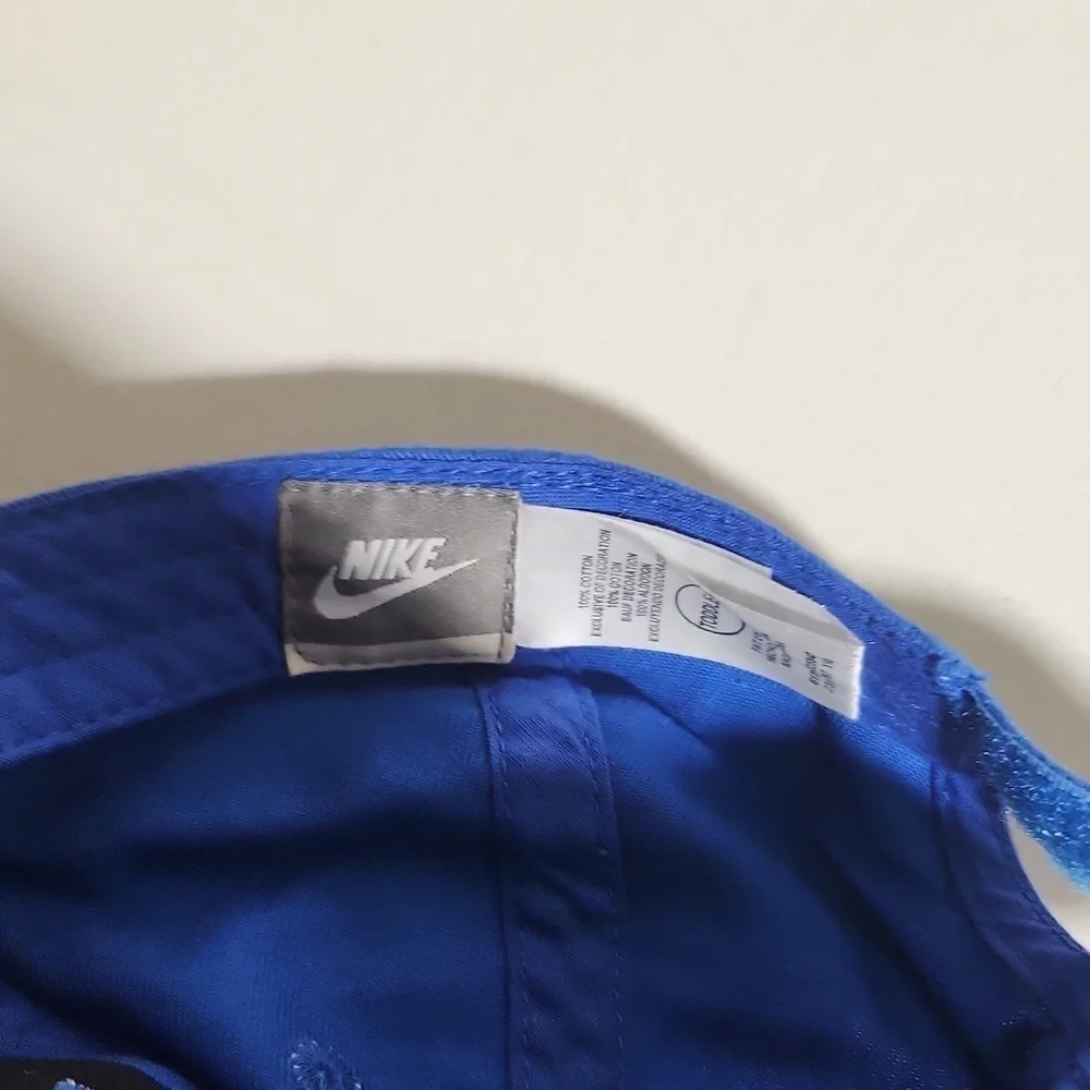 Nike hat blue