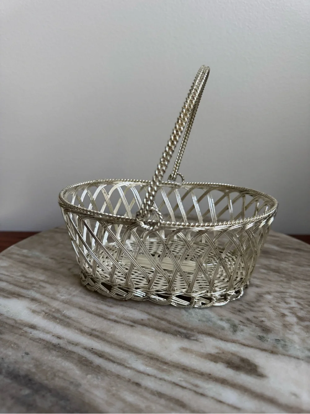 N/A decorative silver