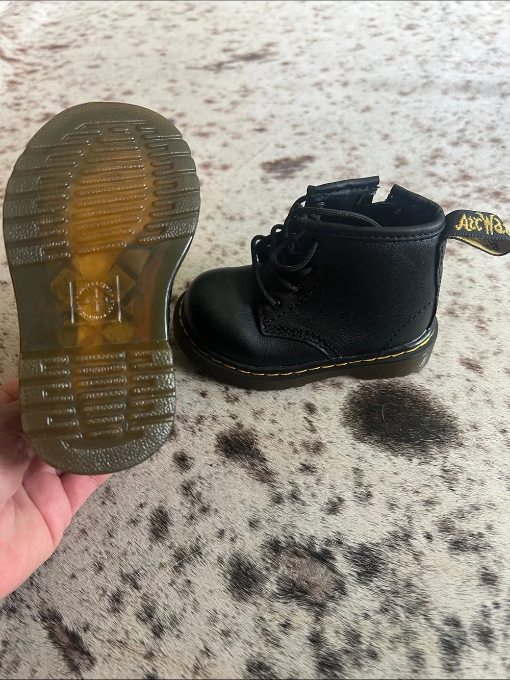 Dr. Martens kids black
