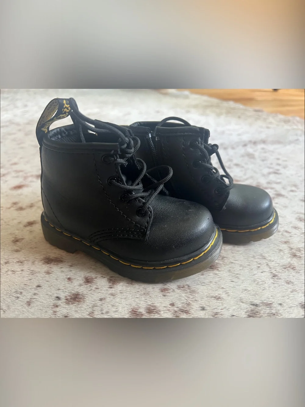 Dr. Martens kids black