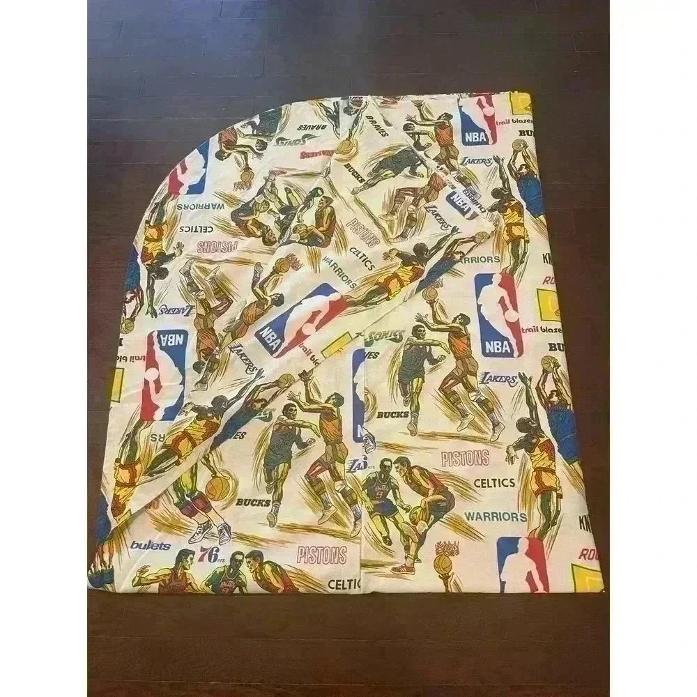 Vintage NBA Bed Sheet Basketball Team Bulls Bucks Hawks 70s Bed Sheet fabric