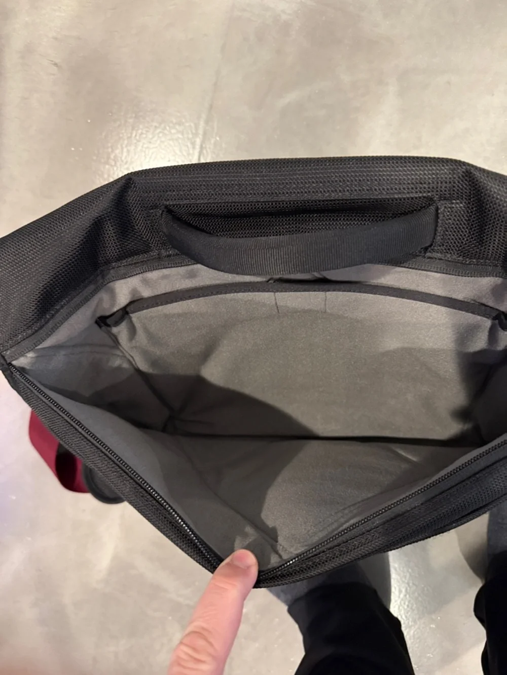 Timbuk2 durable messenger