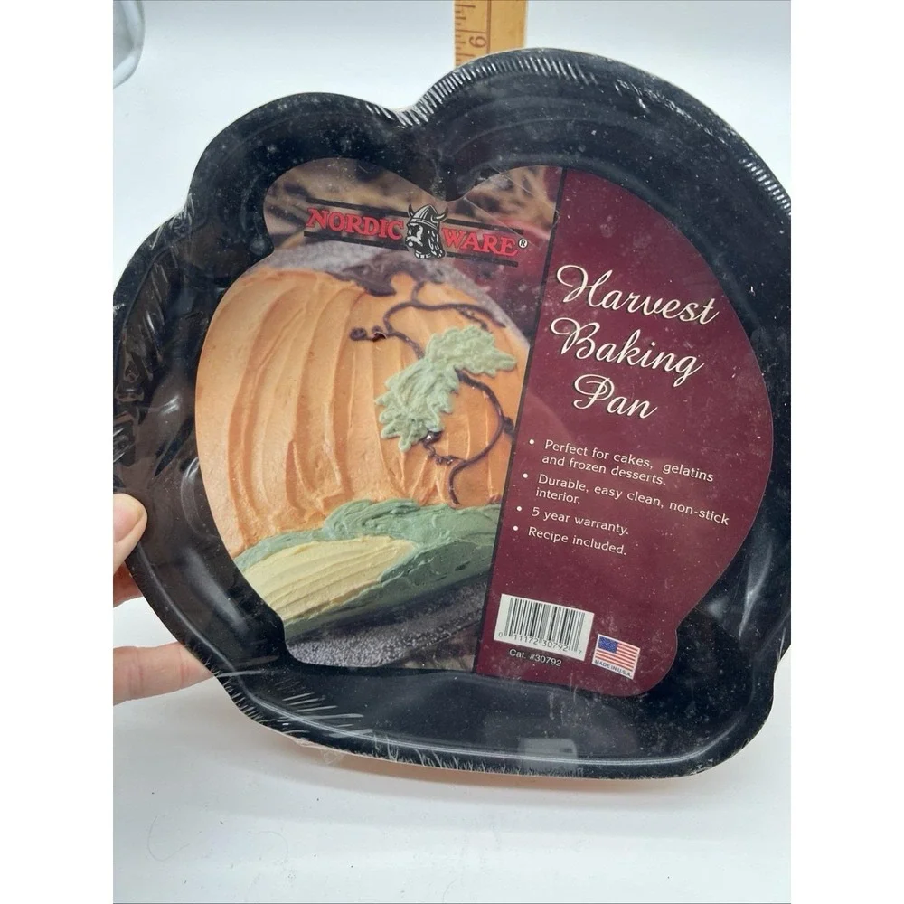 VTG Nordic Ware Harvest‎ Baking Pan 30792 Pumpkin Thanksgiving Cake New Sealed