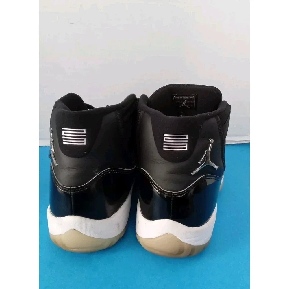 Jordan size 12