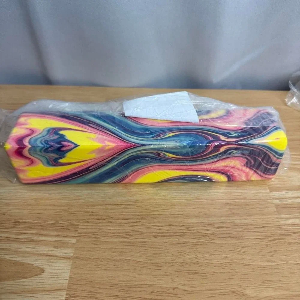 N/A rainbow tie