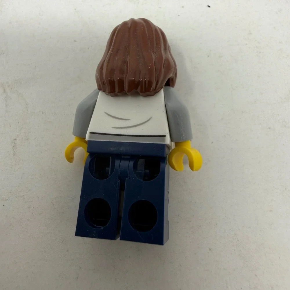 Lego female minifigure