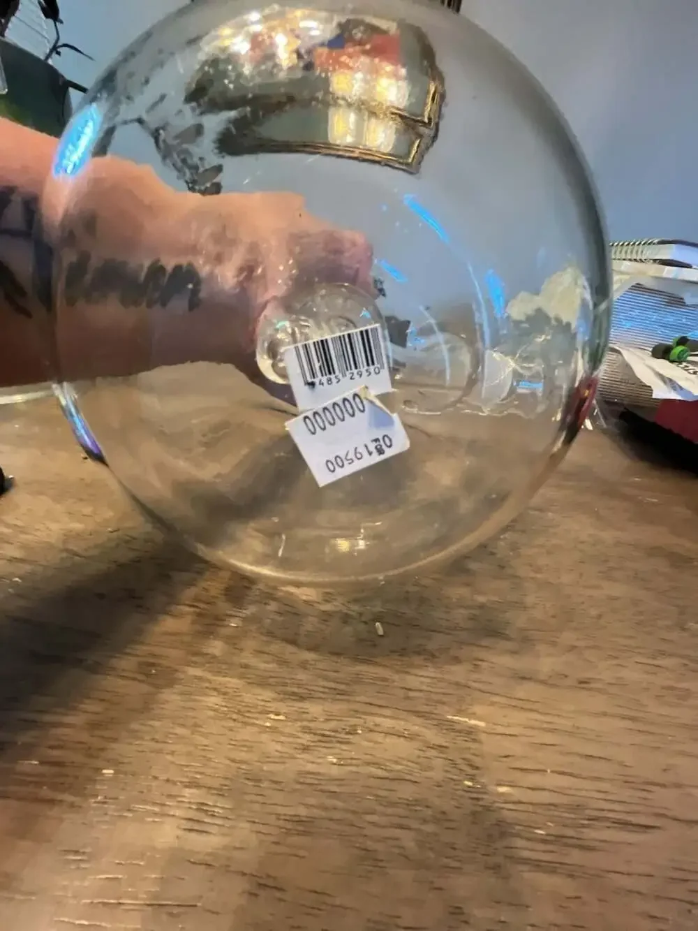 Unbranded clear glass