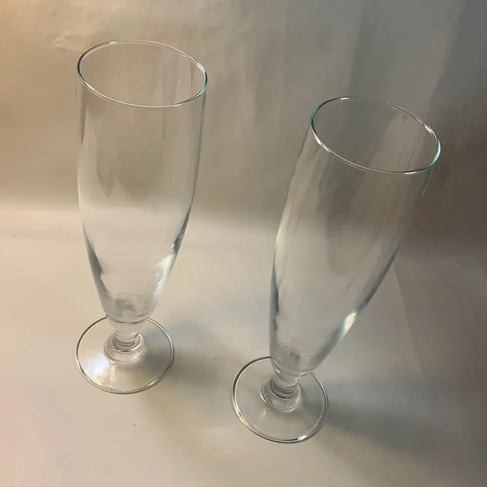 Set 2 Beer Pilsner 9 1/3 Inches Tall 16 Ounces EUC