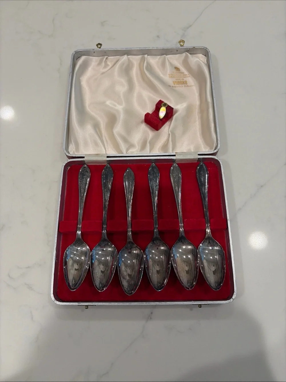 Viners Sheffield England Silverplate Spoons Set in Red Case EPNS