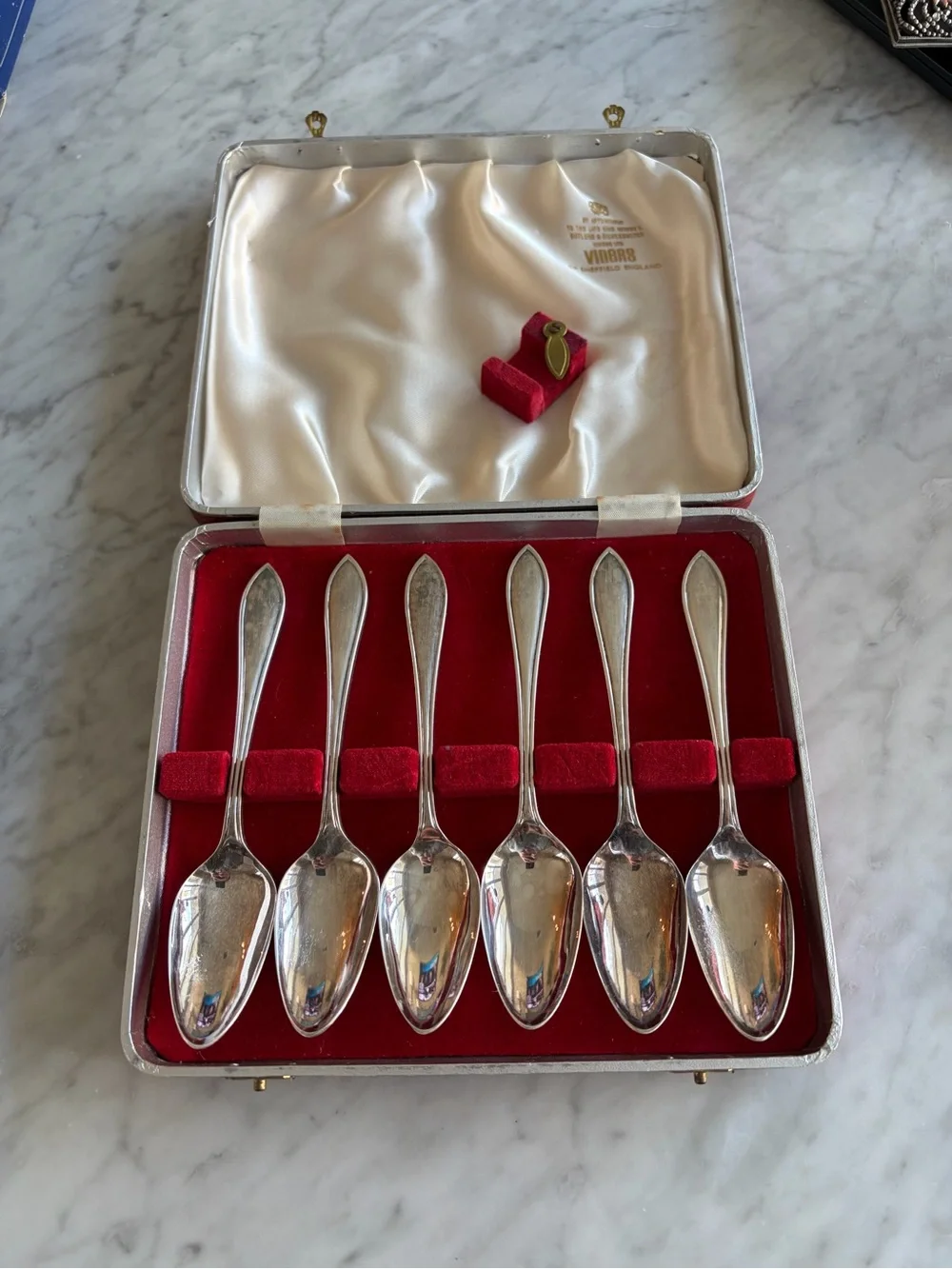 Viners Sheffield England Silverplate Spoons Set in Red Case EPNS