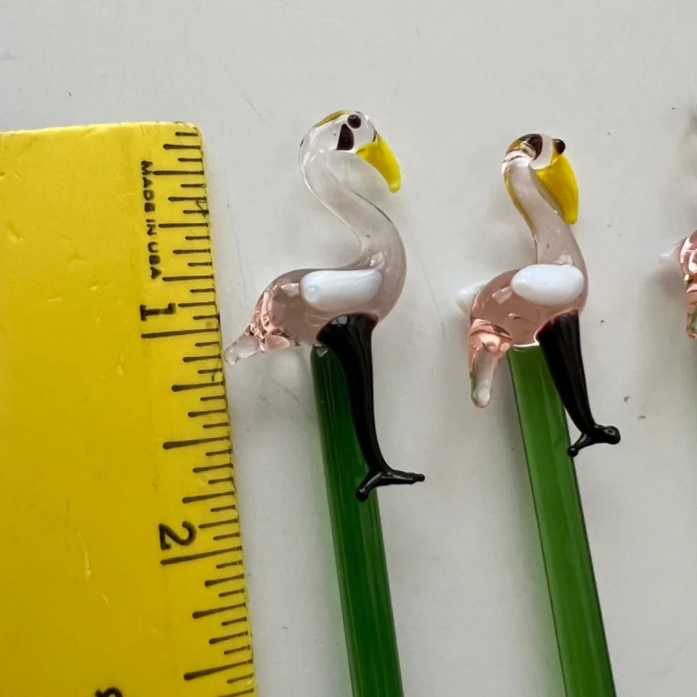 Unbranded pink flamingo