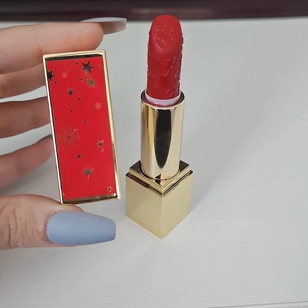 Estee Lauder bold red