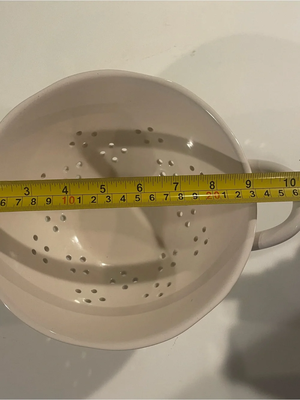 Rae Dunn ceramic colander
